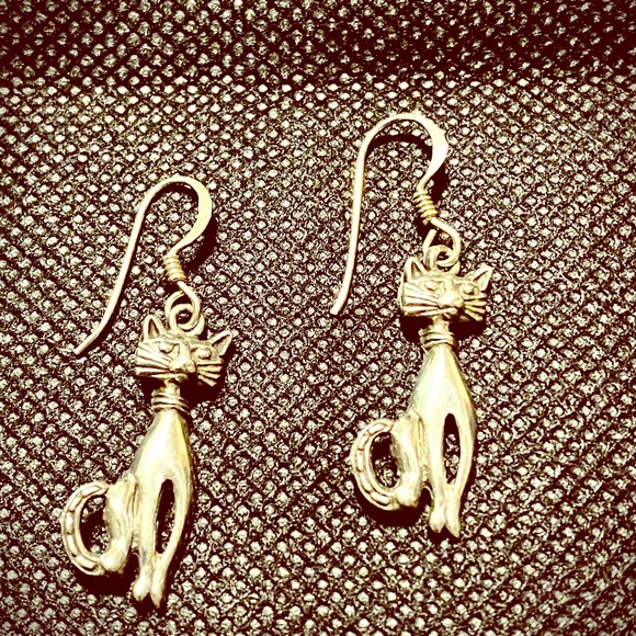 Jewelry - Sterling silver cat earrings